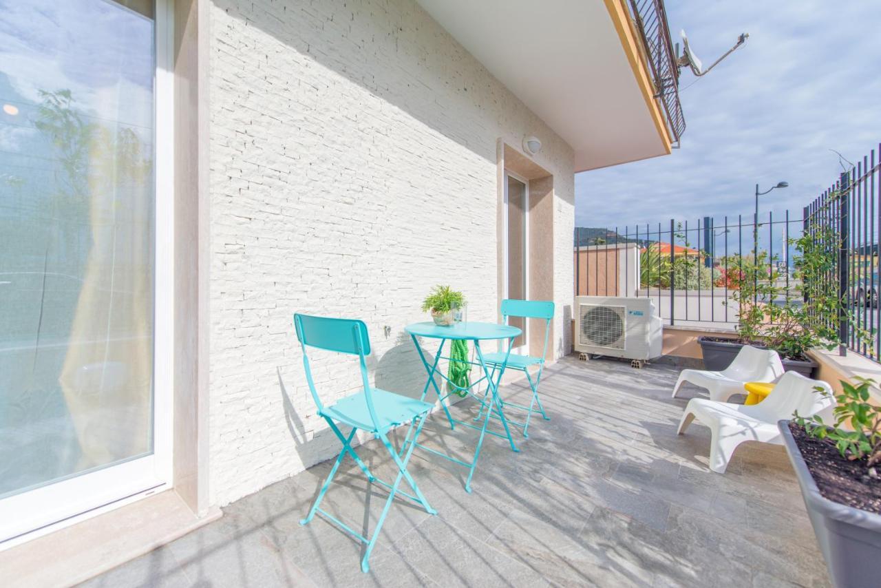 Babyaccommodation Family Comfort Ll Пьетра-Лигуре Экстерьер фото