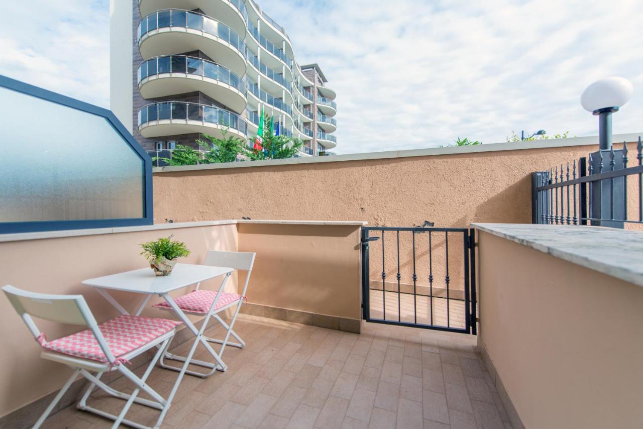 Babyaccommodation Family Comfort Ll Пьетра-Лигуре Экстерьер фото